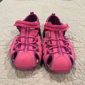 Almost New Little Kids Merrell Hiking Sandal